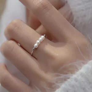 Silver plated pearl adjustable ring